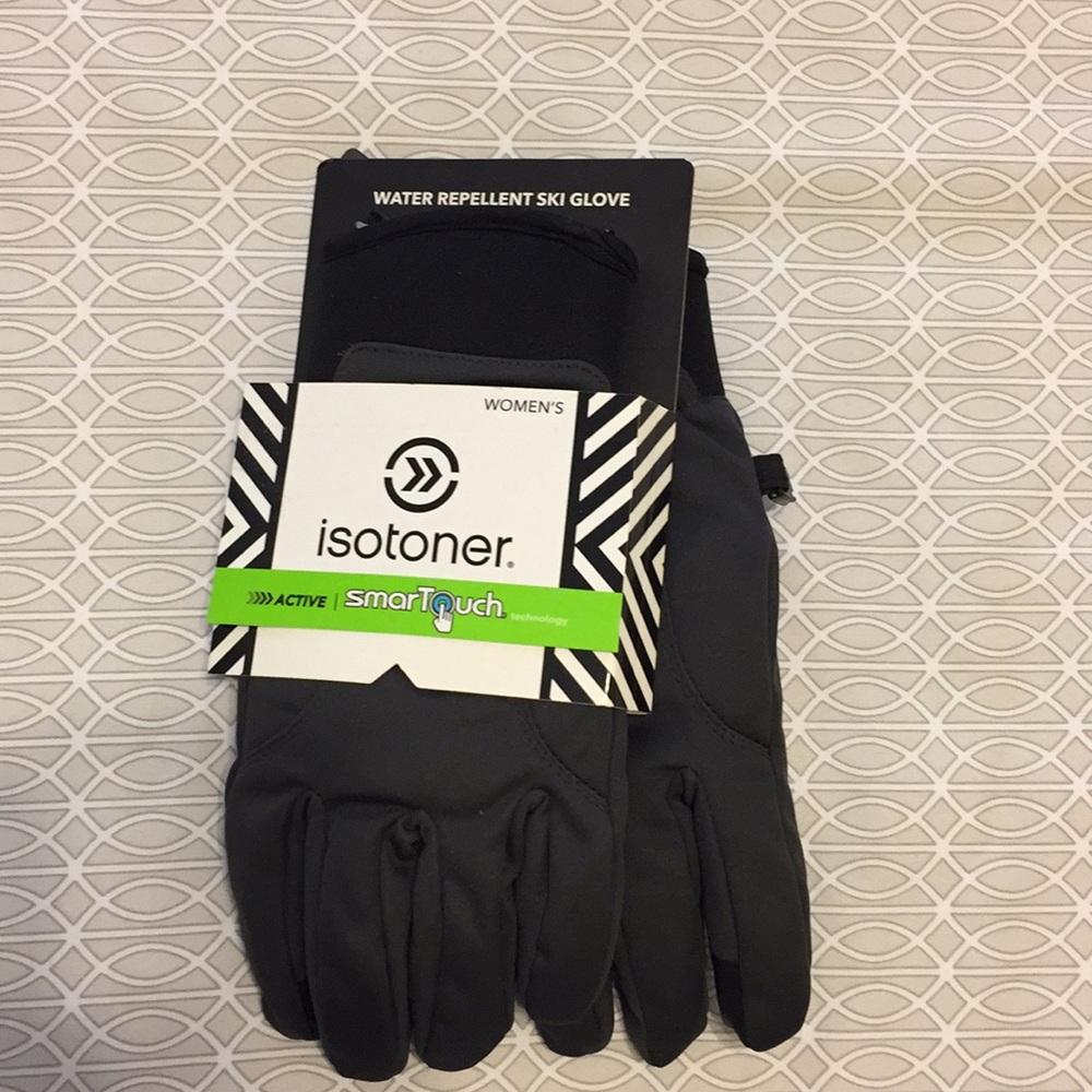Isotoner women’s ski gloves